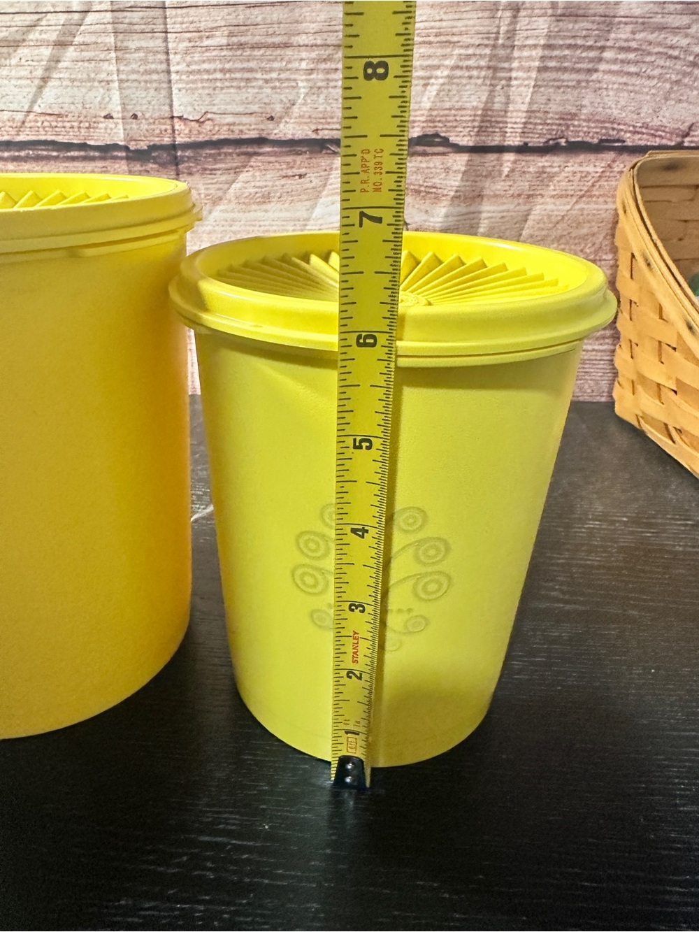Set of 4 Tupperware Daffodil Yellow Servalier Canisters with Sunburst Lids - Picture 9 of 16